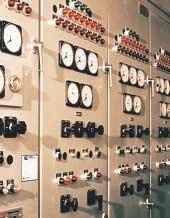 Digital Paralleling TRADITIONAL OPERATOR CONTROL PANEL A LEAP FROM TRADITION Paralleling equipment from many manufacturers, looks, works and uses many of the same components as it did 25 years ago.