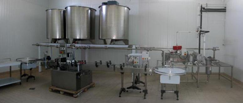 Bottling Plant Swienty Fillinglines: Since the start of the 80s, Swienty A/S has been developing and producing high quality honey filling machines.