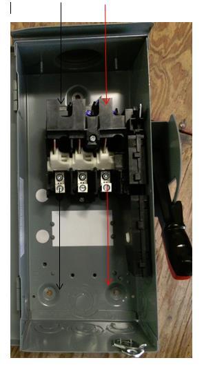 Figure 4: DC disconnect The inverter has been set up for negative grounding.