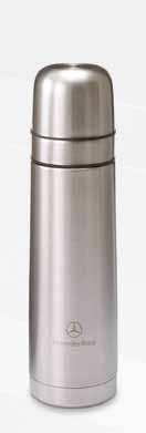 GIFt IDeAs 79 8 9 10 8 THERMo Mug. Black. stainless steel. Doublewalled. suitable for most standard in-car cup holders. By sigg for Mercedes-Benz. Capacity approx. 0.5 l.