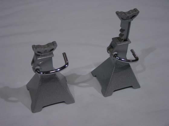 MINIATURE ALUMINUM JACK STANDS (1 PAIR) Model 90892 ASSEMBLY and OPERATING INSTRUCTIONS 3491 Mission Oaks Blvd., Camarillo, CA 93011 Visit our Web site at http://www.harborfreight.