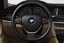 Shadow Line BMW Individual Exterior Line in satinated aluminium LED foglights Sport leather multifunction steering wheel, three-spoke, with chrome trim. Multifunctional instrument display.