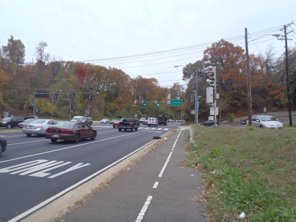 Suitland Parkway at Stanton Road SE Looking Westbound Speed Data Analysis Posted Speed Limit (MPH) 45 Mean Speed (MPH) 40 85th Percentile Speed (MPH) 57 10 MPH Pace Speed 47-56 ADT 17,199 The mean