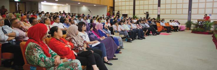 statement on corporate sustainability Full turnout at a Townhall session Closer 2U HR Open Day Employees of UMW attended the Closer 2U HR Open Day programme organised in Shah Alam on 26 June 2014.