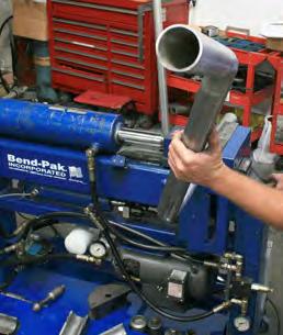 Bender Series Features & Specifications Pipe Benders SERIES FEATURES: 3-1/3