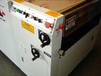 10.0 Shut down UV Coater WARNING: THIS MACHINE HAS ROTATING ROLLERS AND CAN CAUSE SERIOUS INJURY.