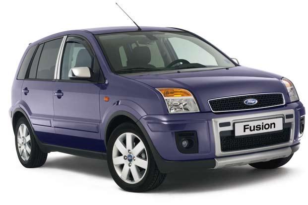 FordFusion Visok, vzdržljiv a hkrati okreten Ford Fusion je edinstven na vsaki cesti.