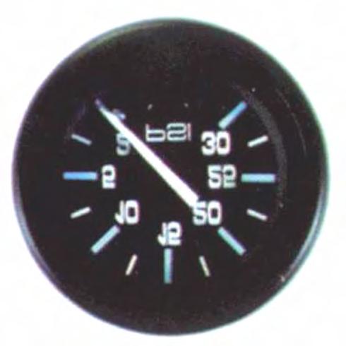 Section 2 Boat Operation Water Pressure Gauge The water pressure gauge displays the pressure in the engine s cooling system. The gauge s unit of measure is pounds per square inch (PSI).