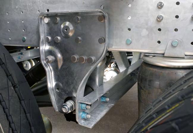 The standard of technology in the support structure and axle mountings therefore meets the high standards in the tractor unit. The direct route.