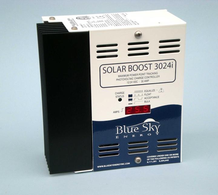 Solar Boost 3024iL 40A/30A 12/24V MPPT charge controller Optional digital display Processes 800W, 540W or 400W for 24V, 12V, or 12/24V systems respectively Can charge 12V battery from higher voltage