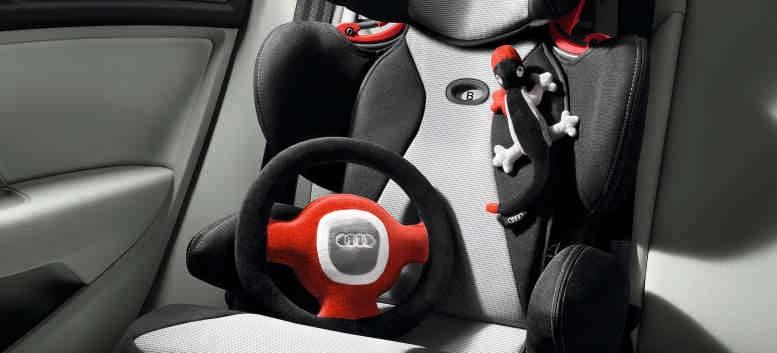 1 2 1 Audi plush steering wheel A steering wheel (24 x 24 cm) in an exclusive Audi design for racing drivers both big and