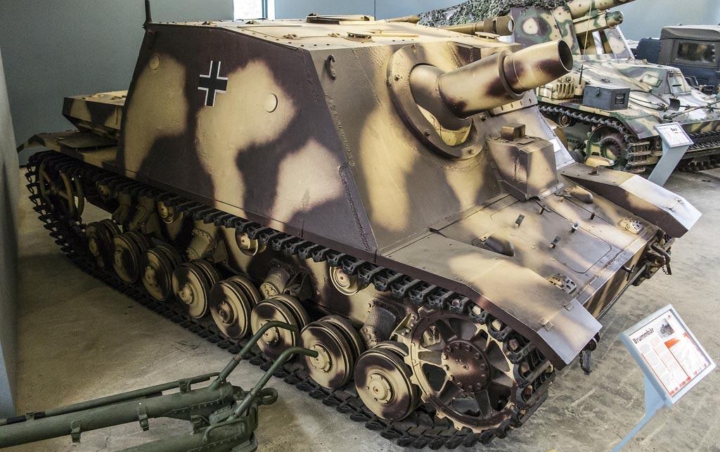 com/photos/massimofoti/8748891369/in/set-72157633224296936/ Sturmpanzer IV Brummbär Munster Panzer Museum (Germany) This