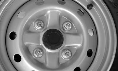 Wheel nut torque:mxu 500 Front: 65 N-m (6.5 kgf-m, 46 lbf-ft) Rear: 65 N-m (6.