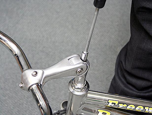NOTE: We recommend you make a final adjustment of the handlebars once the bike is fully
