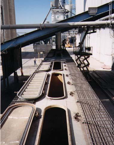 For dust free railcar loading using minimal personnel, Midwest developed the Articuloader system to allow any type or length of railcar to be loaded to full capacity without moving the car.