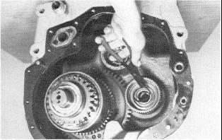 Figure 138 Install 2nd speed gear retaining ring