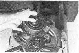 Figure 153 Position center pump drive gear.
