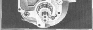 AUTOMATIC TRANSMISSION 33 5. Perform the operations outlined under "Extension Case ", Page 26. REMOVAL GOVERNOR VALVE AND HYDRAULIC DETENT PISTON 1.