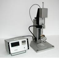 THERMOSTATIC BATH FOR PENETRATION SAMPLE CONDITIONING ASTM D 5 - ASTM D 217 The equipment consists of a compact benchtop circulation cooler to be placed below the bench supporting the penetrometer: