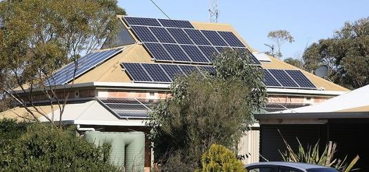 Alpha ESS Case Study - Australia Microgrid Application 20 rooftop project in Sydney Each system includes: 5kW PV Alpha