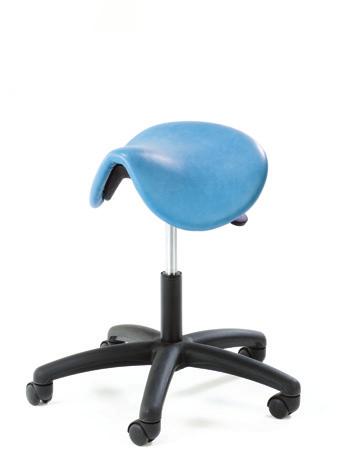 6144 6005 The paper roll holder provides a protective barrier between the patient and the upholstered surface.