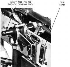 CHECK LOCKOUT LEVER AND CONTACT POSITION INDICATOR Correct operation of these components can be observed by manually operating the recloser. 14.