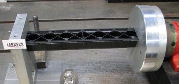 insert 0 0 4 8 12 16 20 24 28 deflection / [mm] 0 0 10 20 30 40 50 60 70 80 90 torsion angle / [ ] Hybrid with composite sheet insert (2.