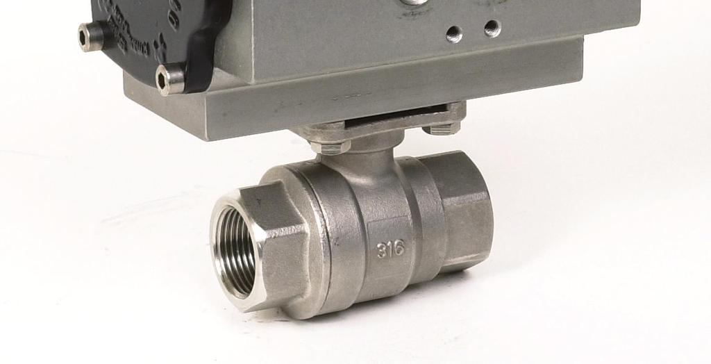 The ISO flange allows a direct mounting of the actuator without any linkage pieces. This construction reduces the number of pieces and the overall dimensions of the actuated valve.
