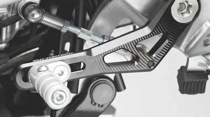 Gear levers Footrest kits Gear levers made by SW-MOTECH combine choice materials and innovative design with a perfect fit: Machine milled from high quality aluminum alloy our gear