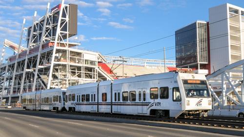 LIGHT RAIL TECHNICAL TRAINING DEPARTMENT LIGHT RAIL OPERATOR TEST RULEBOOK DOCUMENT: TTT-RA-0787 EFFECTIVE OCTOBER 14, 2014 This test rulebook contains rules currently used by Light Rail Operations,