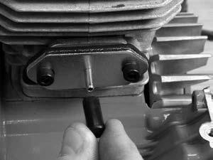 1 Install the intake seal flange. A Plug cylinder pulse tube. 27.2 Install the exhaust seal flange.