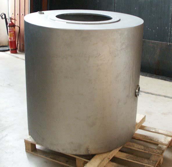 VESSELS The cylindrical stainless steel vessel has both an inner diameter and height of 100 cm and a wall thickness of 3 mm (see Figure 5).