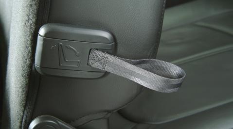 2nd-Row Seats Enter or Exit the 3rd-Row Seats A 1. Make sure nothing is on the 2nd-row seat or the floor in front of or behind the seat. 2. Fold up the armrest(s) and make sure the safety belt is unfastened and in the stowed position.