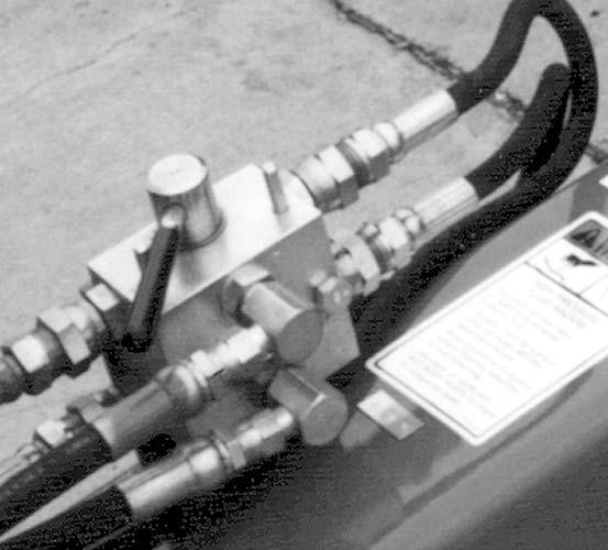 Section 6 Options 15641 3S-3000 Two Outlet Tractor Hydraulic Kit For optimum efficiency and ease of operation your tractor should have at least three sets of remote hydraulic outlets to operate: (1)