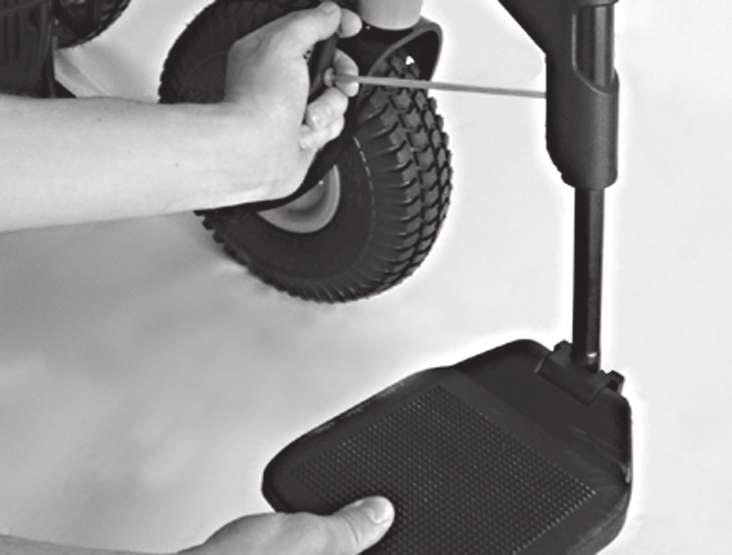 Preparation for use Adjusting the lower leg length CAUTION Exposed pinch points Pinching, crushing of fingers Ensure that your fingers are not in the danger area when flipping the footrests up or