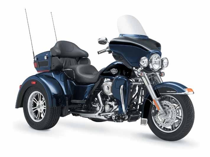 FLHTCUTG Tri Glide Ultra Classic Features/Options solids Vivid Black Ember Red Sunglo/Merlot two-tones Big Blue Pearl/Vivid Black (shown) Midnight Pearl/Brilliant Silver Pearl NEW Anniversary Vintage