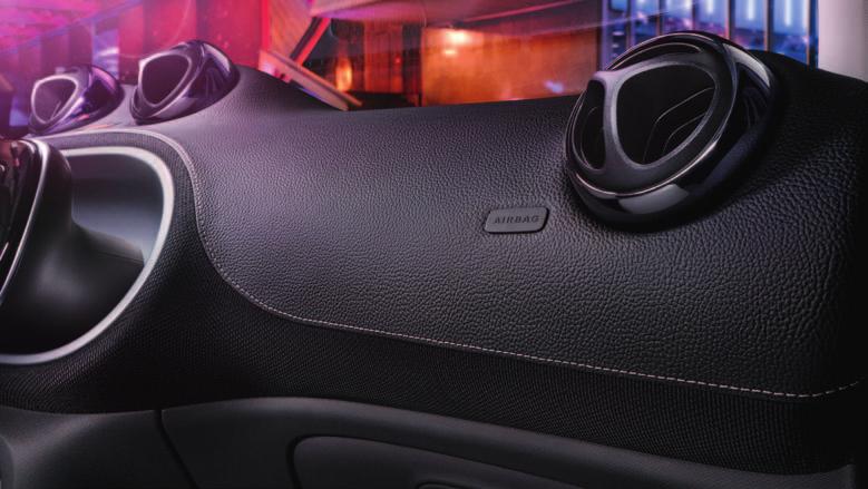 Classy: the exclusive dashboard design in leather