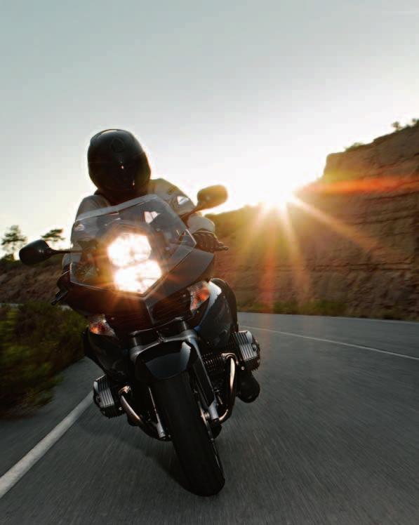 The and of the BMW R 1200 ST The best of both worlds. Sports and touring.
