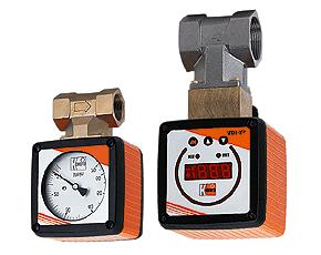 5.4 DIFFERENTIAL PRESSURE FLOW METERS These are a range of meters that convert flow rate into a differential pressure. The important types conform to BS 1042 and are ORIFICE METERS.