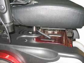 5. OPERATION HOW TO ADJUST THE SEAT Above: Seat shown in the four possible