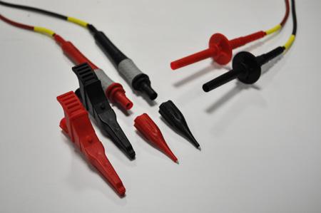 OPTIONAL TEST LEADS MEDIUM AND LARGE TEST CLIPS Test leads above with medium and large size insulated clips are available supplied as an option in 5m, 8m, 10m and 15m lengths.