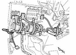 2-5) (1) Align the V5 harness branch point to the end of the corrugated tube of the vehicle harness. Fig.