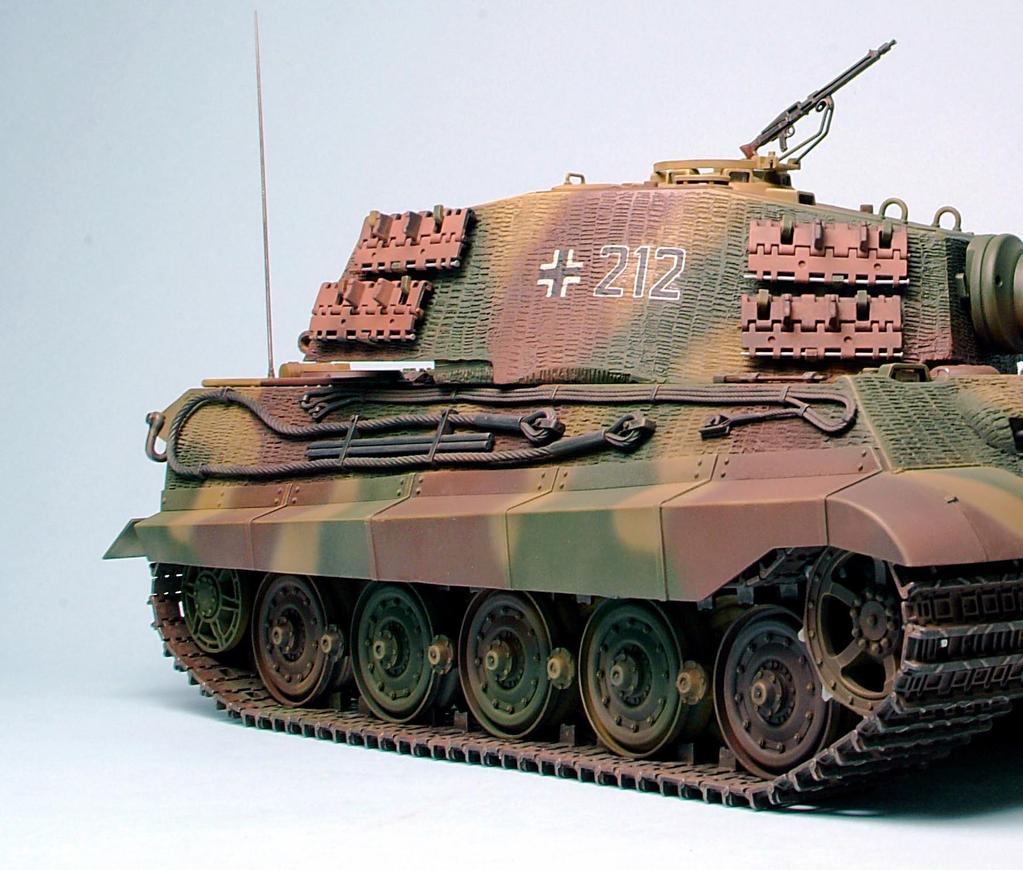 The King s new clothes Color and style for Tamiya s 1/16 King Tiger By Jeff Herne Although only 484 King Tigers were produced by Germany in World War II, they ve always been extremely popular among