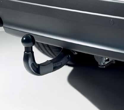 CARRYING AND TOWING 5 6 7 8 9 10 5. WATER SPORTS CARRIER A versatile system for transporting a variety of water sports equipment including surfboard, kayak or sailboard. 6. SKI/SNOWBOARD HOLDER A safe and secure Jaguar branded system for transporting winter sports equipment.
