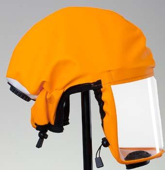 The size of the hood can be adjusted at two points on the neck and scruff. The wide panoramic visor enables good orientation and has a special anti-fog coating.