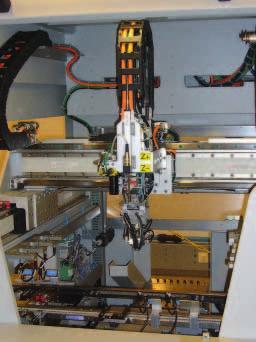 Gantry system with LMS-components and KK-stage (Z-axis) Stroke: 650 660 135 mm Acceleration: 20 m/s² Flatness: ± 20 µm