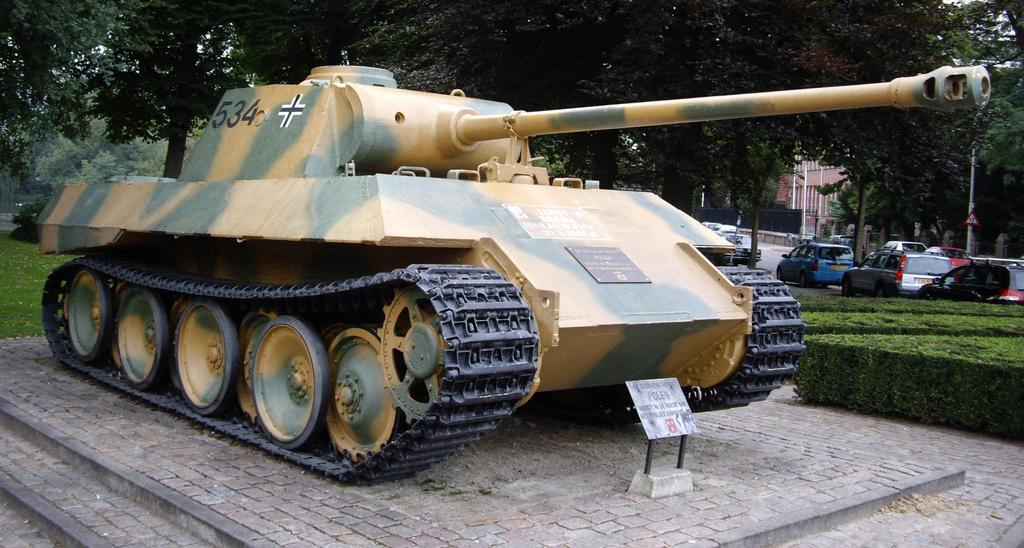 Surviving Panther Tanks Last update : 7 October 2017 Listed here are the tanks in the Panther family that still exist today. Pierre-Olivier Buan, August 2008 - http://news.webshots.