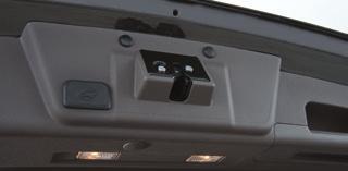 Note: If the power liftgate does not open or close, make sure the power liftgate switch is not in the Off