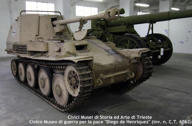 M Musée des Blindés, Saumur (France) This tank seems to be in its original paint Massimo