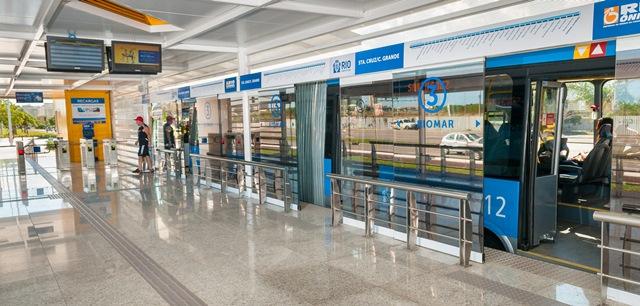 Stations The BRT stations offer better comfort conditions to users, within the accessibility